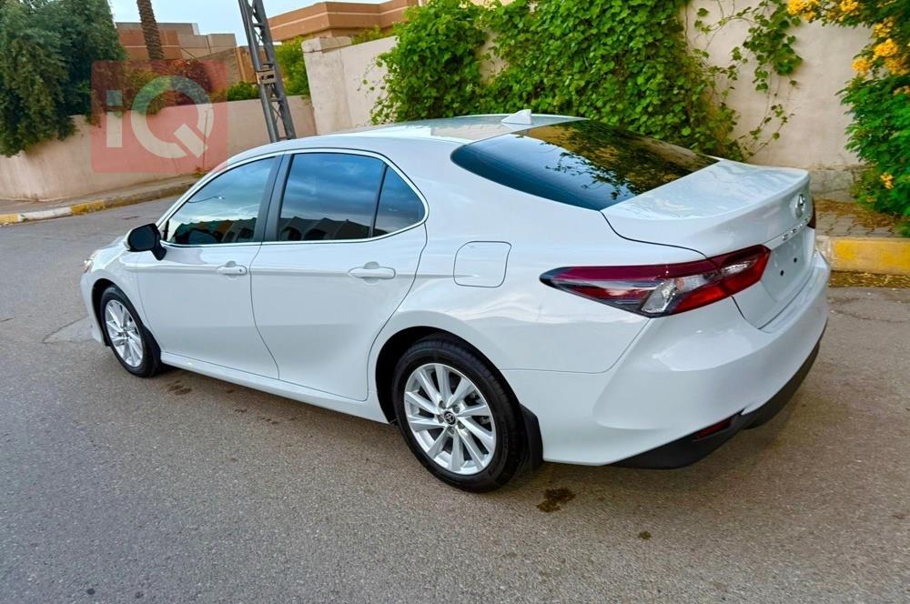 تۆیۆتا کامری